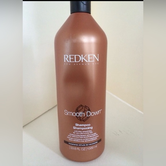 NEW REDKEN SMOOTH DOWN SHAMPOO Dry Unruly Hair 33.8 OzAnti Frizz Smoothing